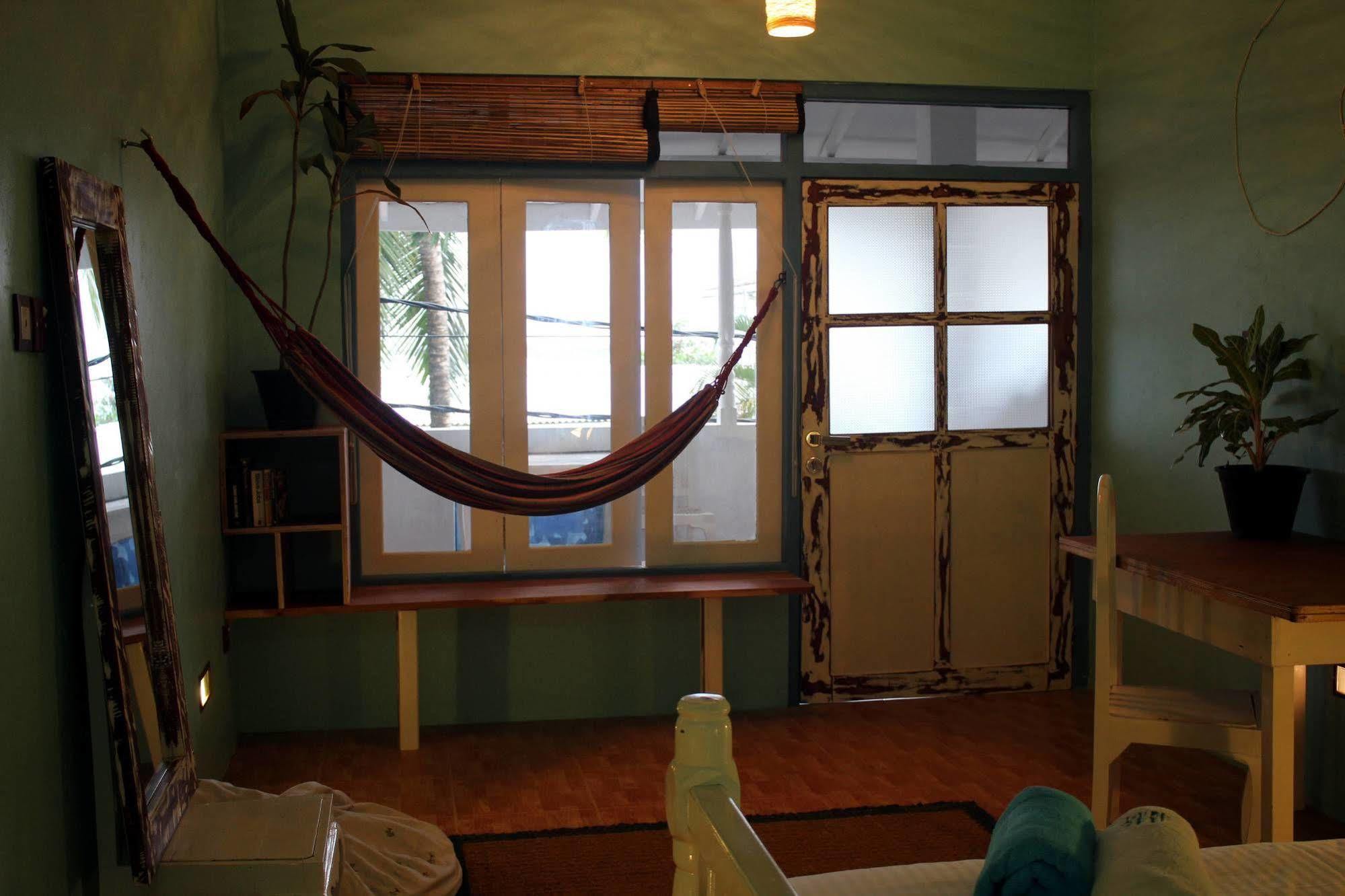 Bedspace Beach أونا واتونا المظهر الخارجي الصورة